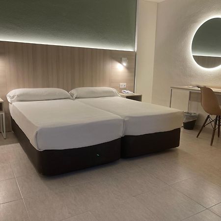 Hotel Marconi Бенидорм Екстериор снимка