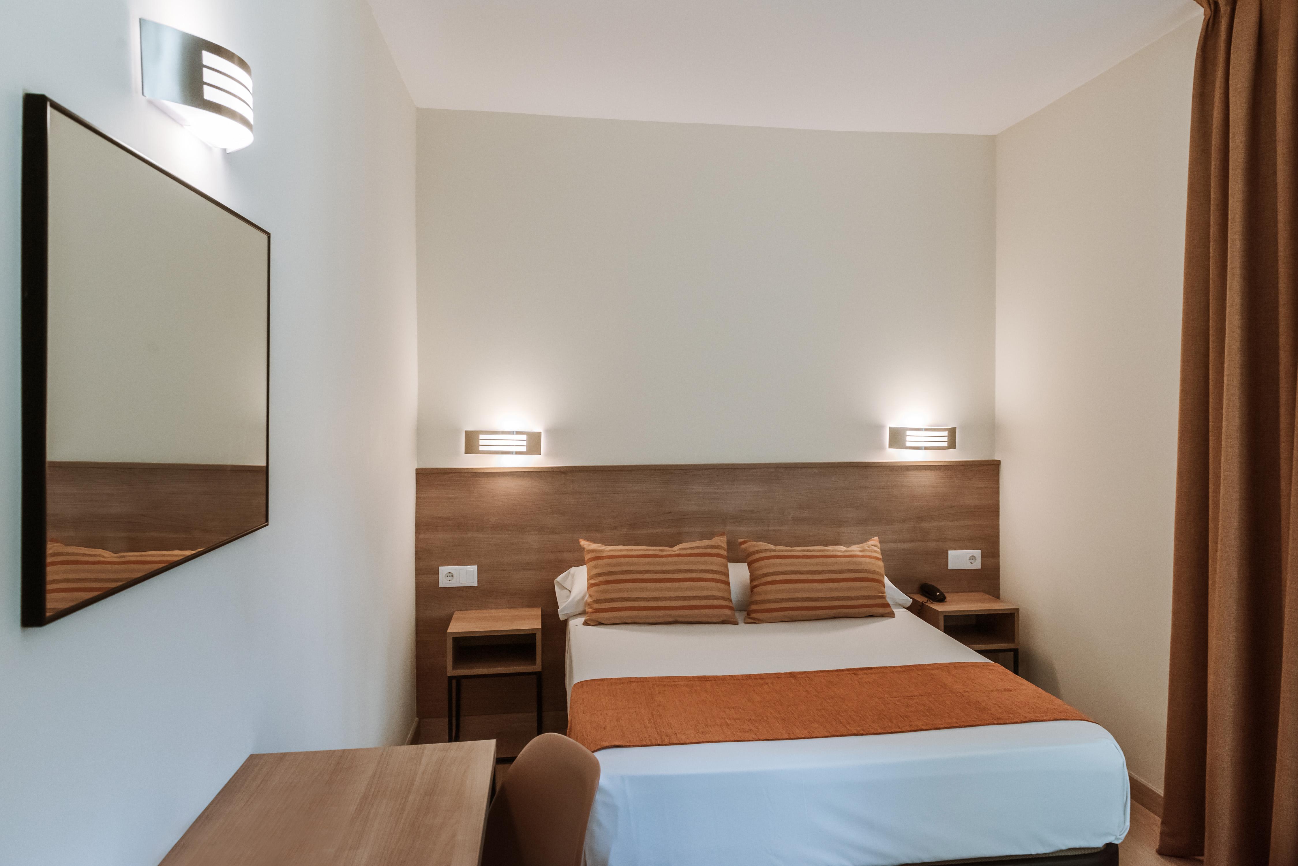 Hotel Marconi Бенидорм Екстериор снимка
