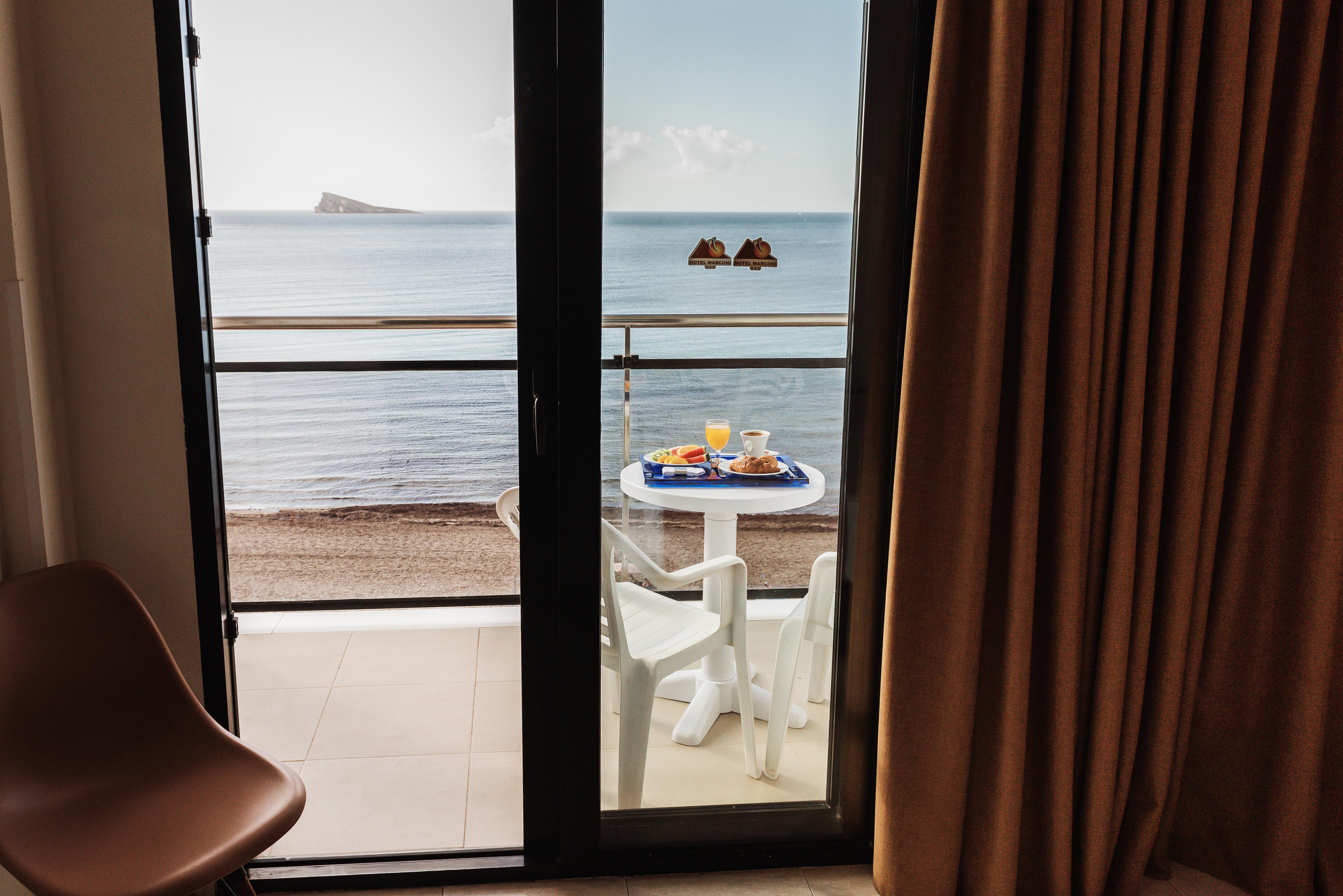 Hotel Marconi Бенидорм Екстериор снимка