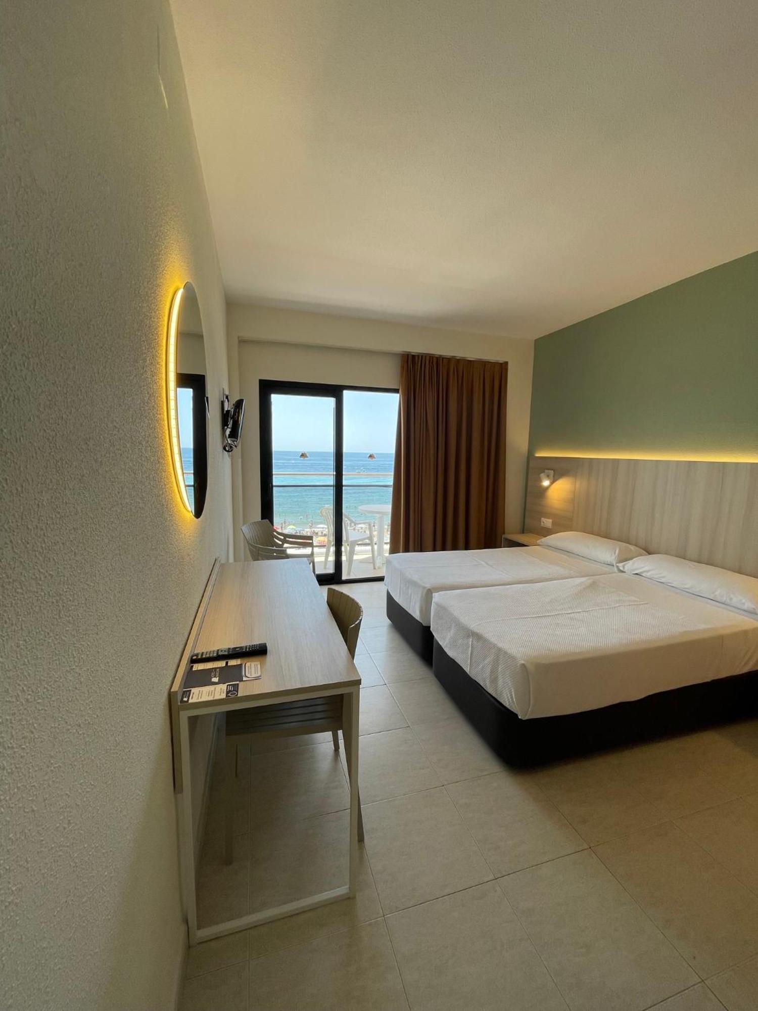 Hotel Marconi Бенидорм Екстериор снимка
