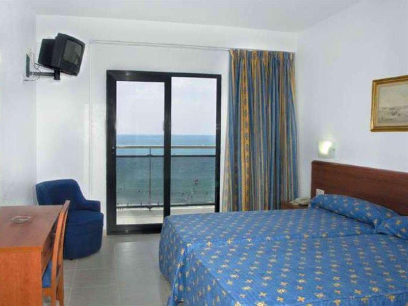 Hotel Marconi Бенидорм Екстериор снимка