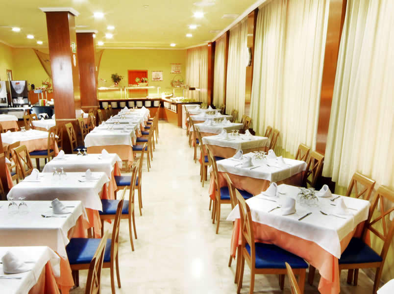 Hotel Marconi Бенидорм Екстериор снимка
